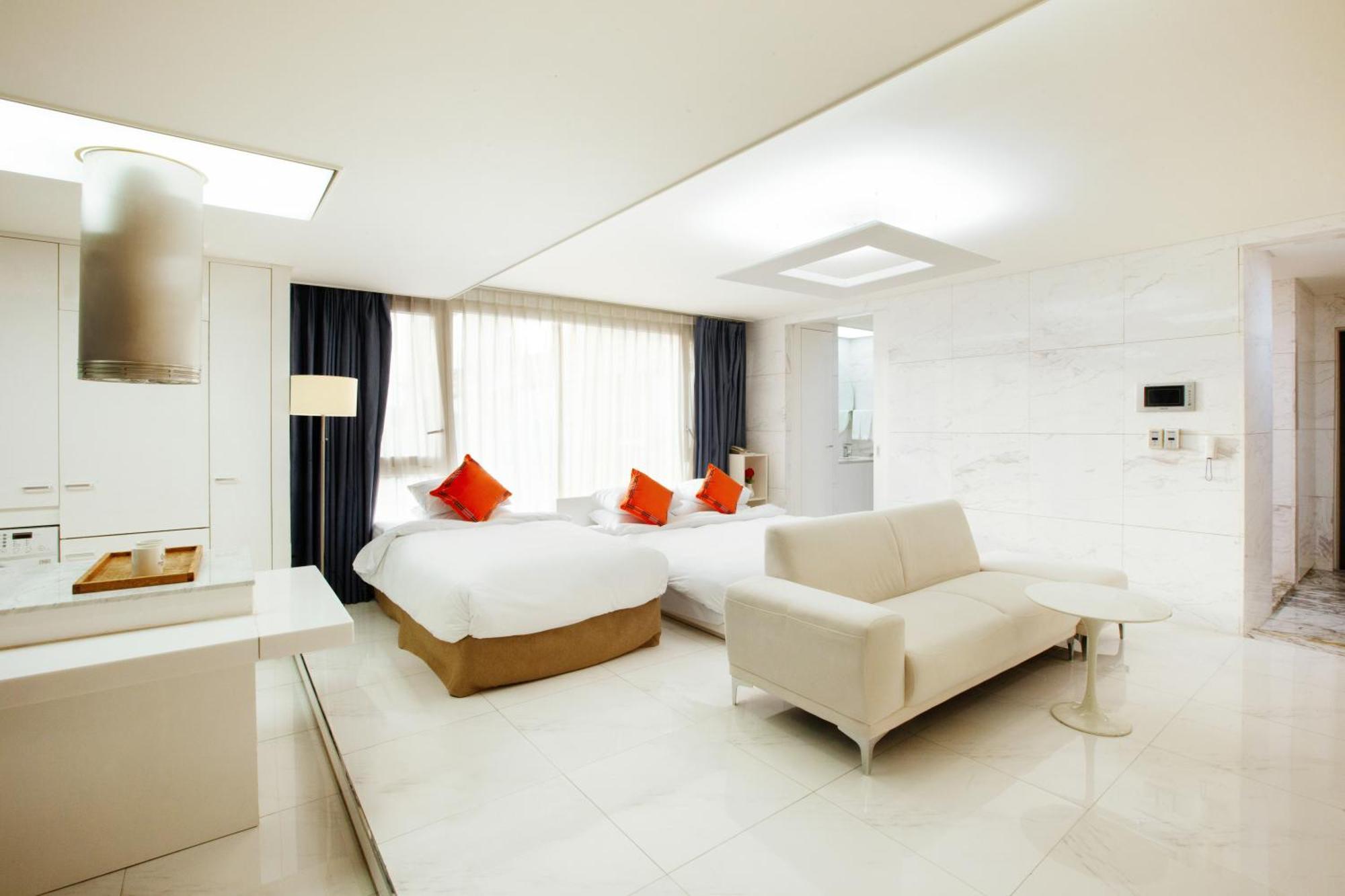 Shin Shin Hotel Jeju Ocean Seogwipo Exterior photo