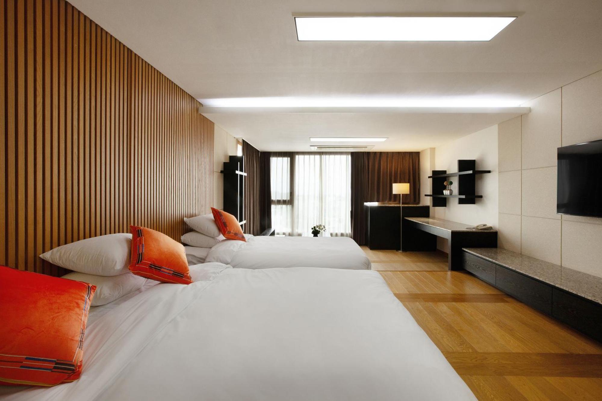 Shin Shin Hotel Jeju Ocean Seogwipo Exterior photo