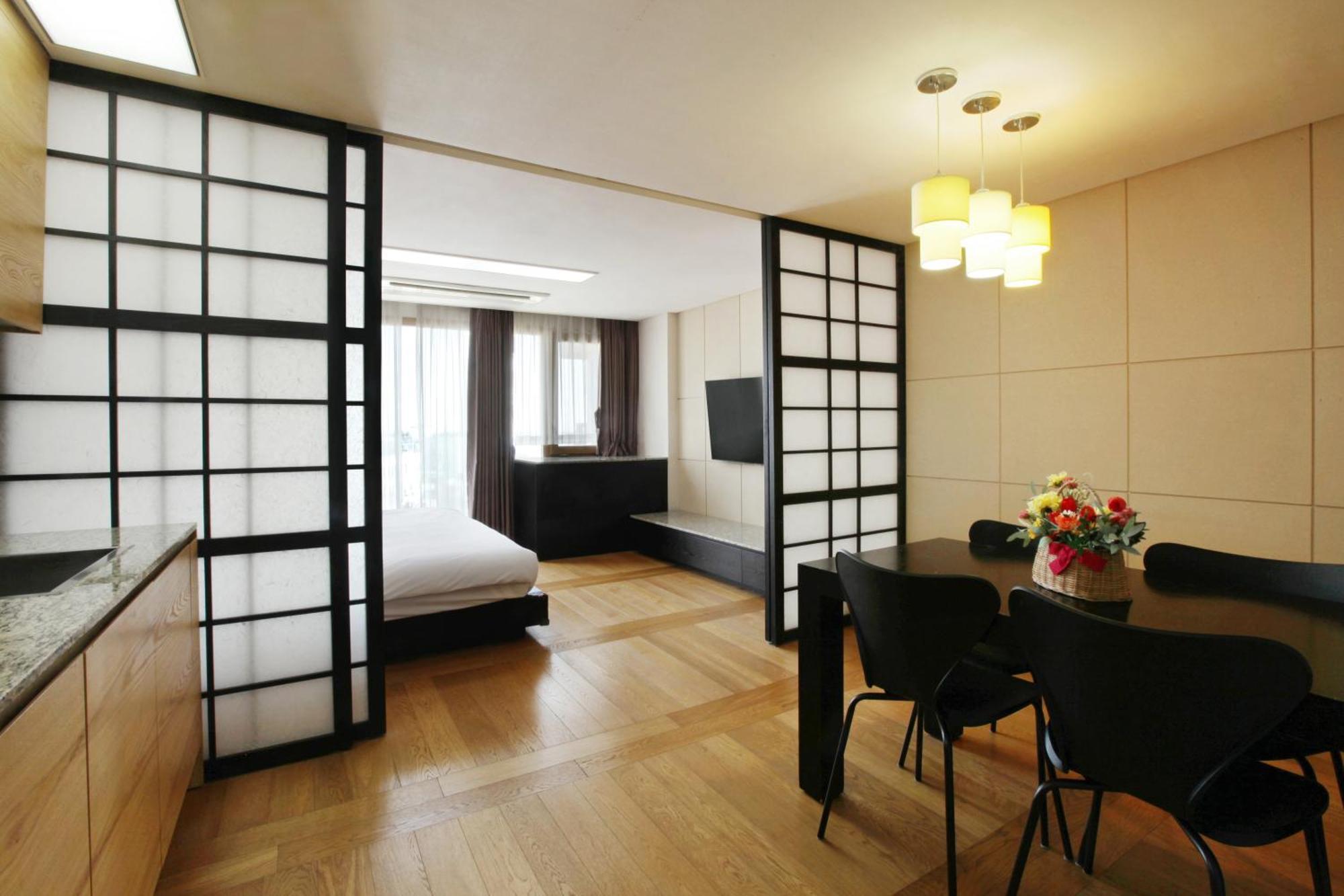Shin Shin Hotel Jeju Ocean Seogwipo Exterior photo